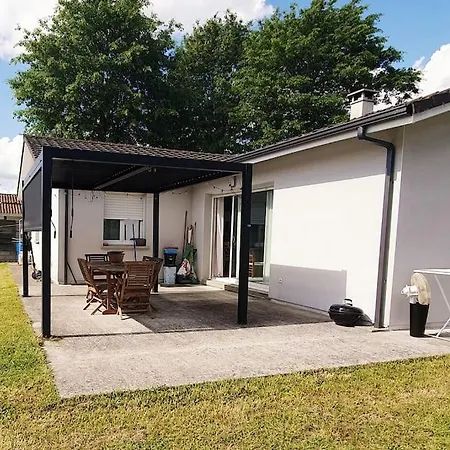 Villa Spacieuse Et Agreable Saint-Pierre-du-Mont (Landes)