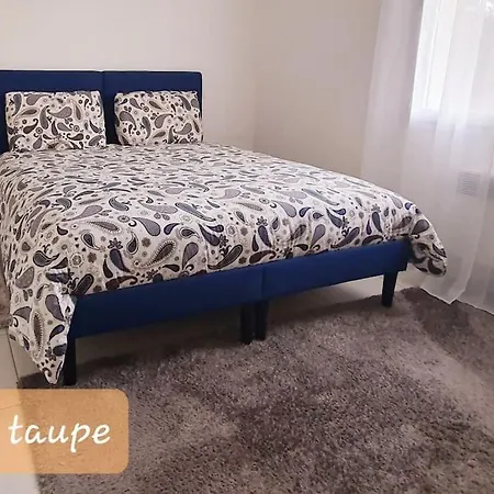 Spacieuse Et Agreable Villa Saint-Pierre-du-Mont (Landes)
